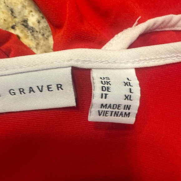 Susan Graver Red Women's Top with White Trim ruffle sleeves size Large - Picture 2 of 2
